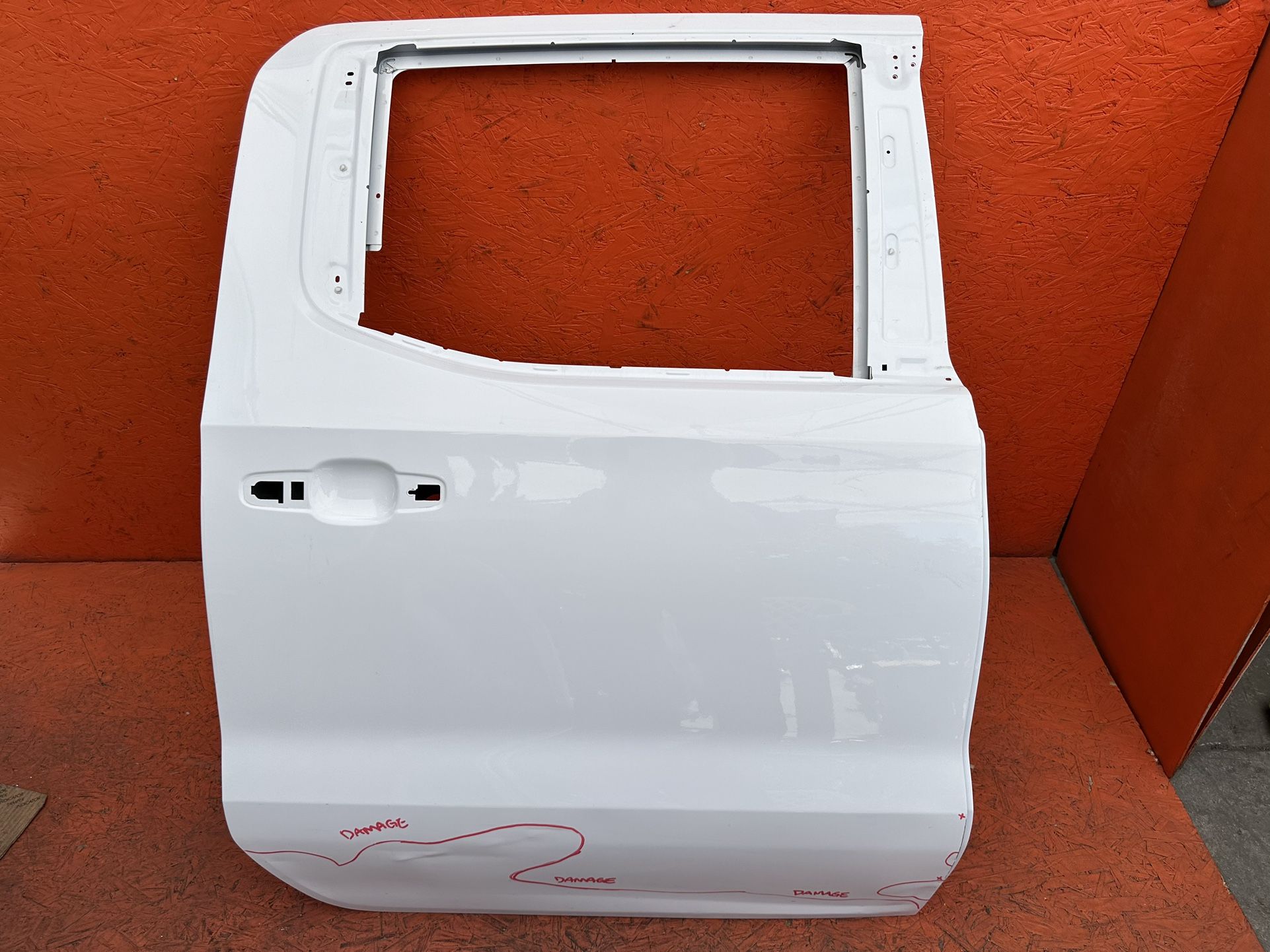 2019 - 2023 CHEVY SILVERADO 1500 GMC SIERRA 1500 RIGHT PASSENGER REAR DOOR OEM
