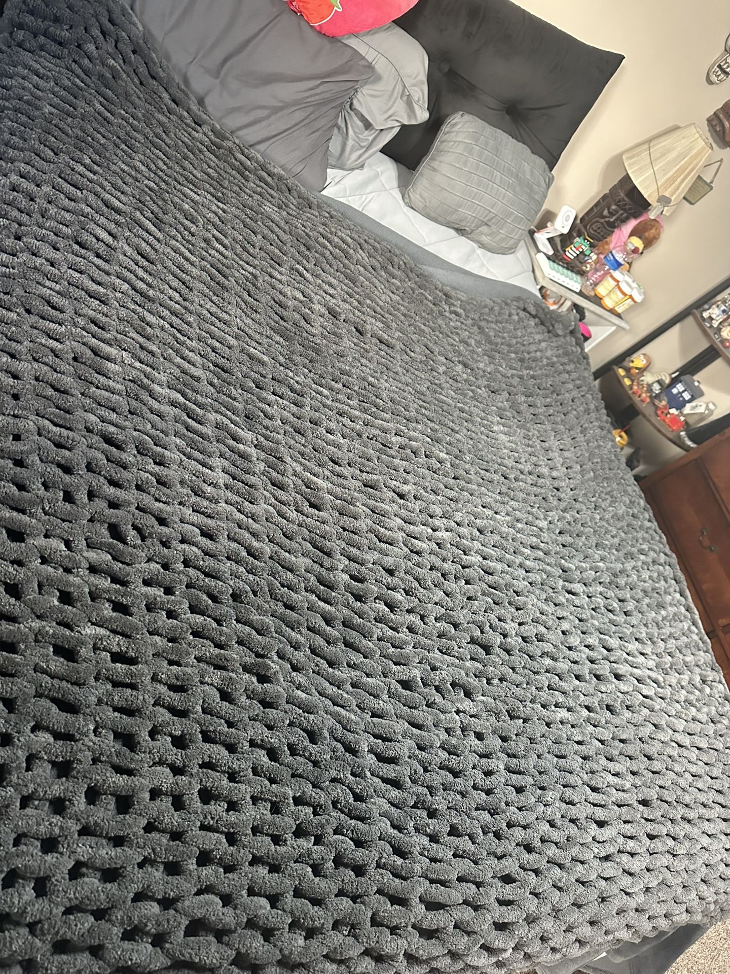 Heavy Weight Chunky Knit Blanket