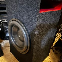 SKAR Audio 15 inch subwoofer with ported box READ DESCRIPTION