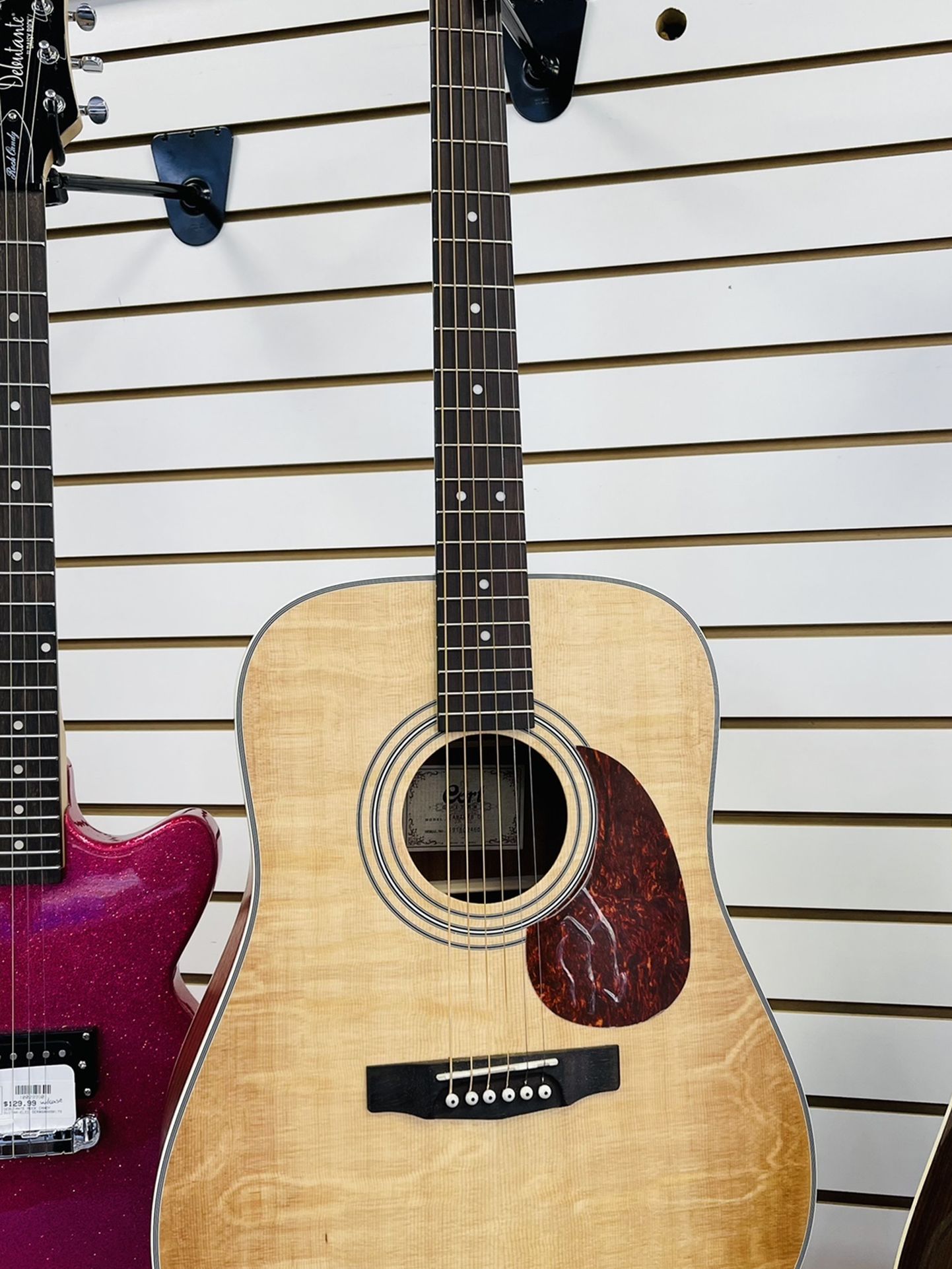 Acoustic Guitar 🎸