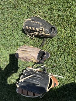 Left Handed Baseball Gloves