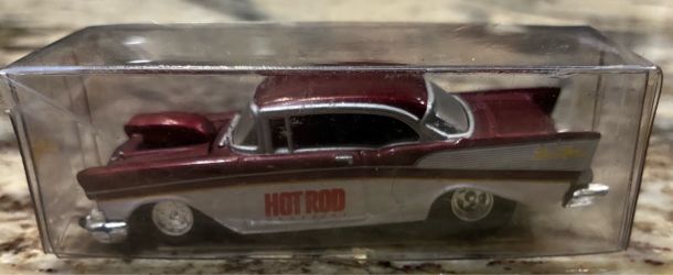 Racing Champions Hot Rod Magazine 1:64 scale