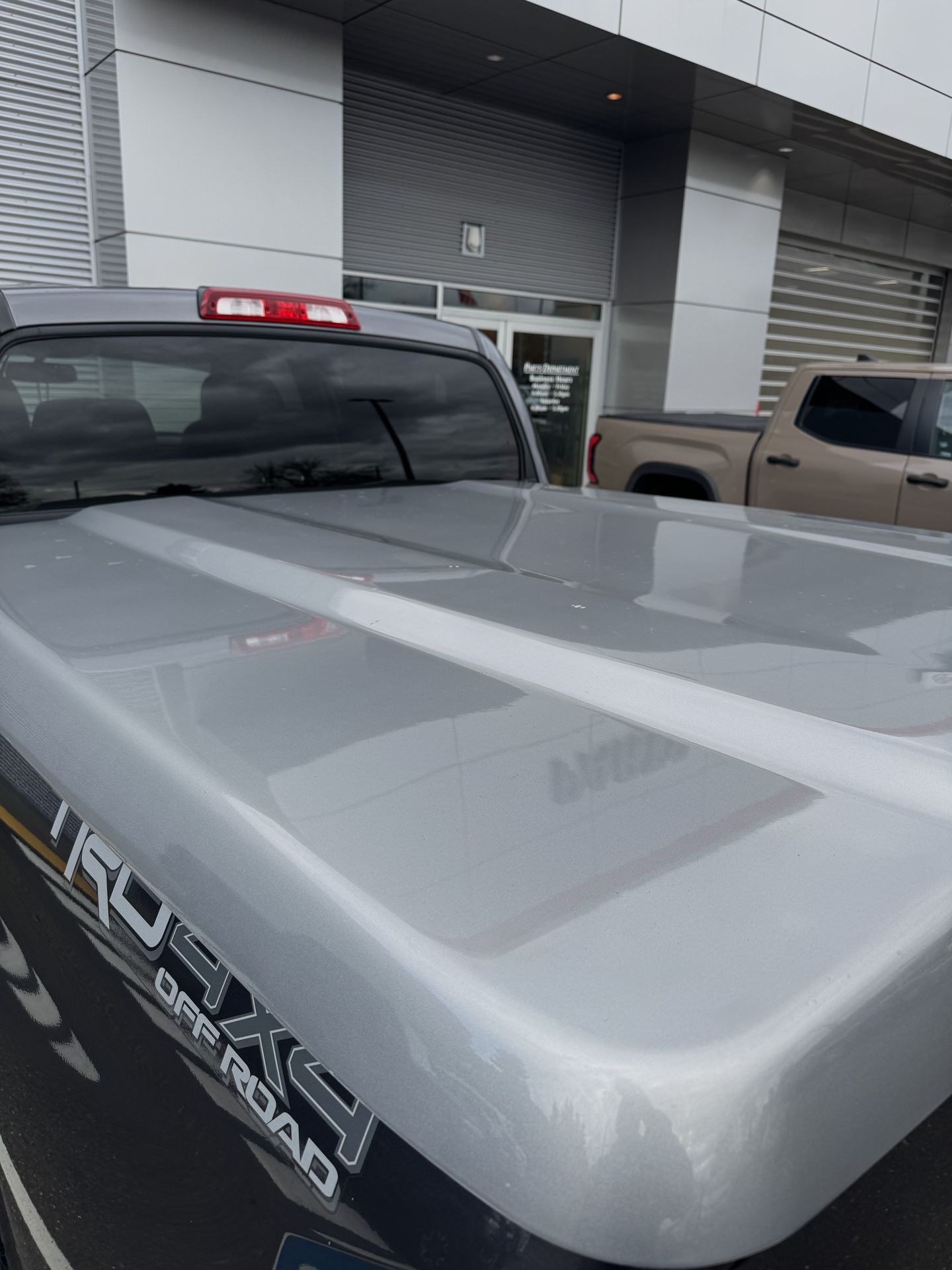 Leer short truck bed cover 