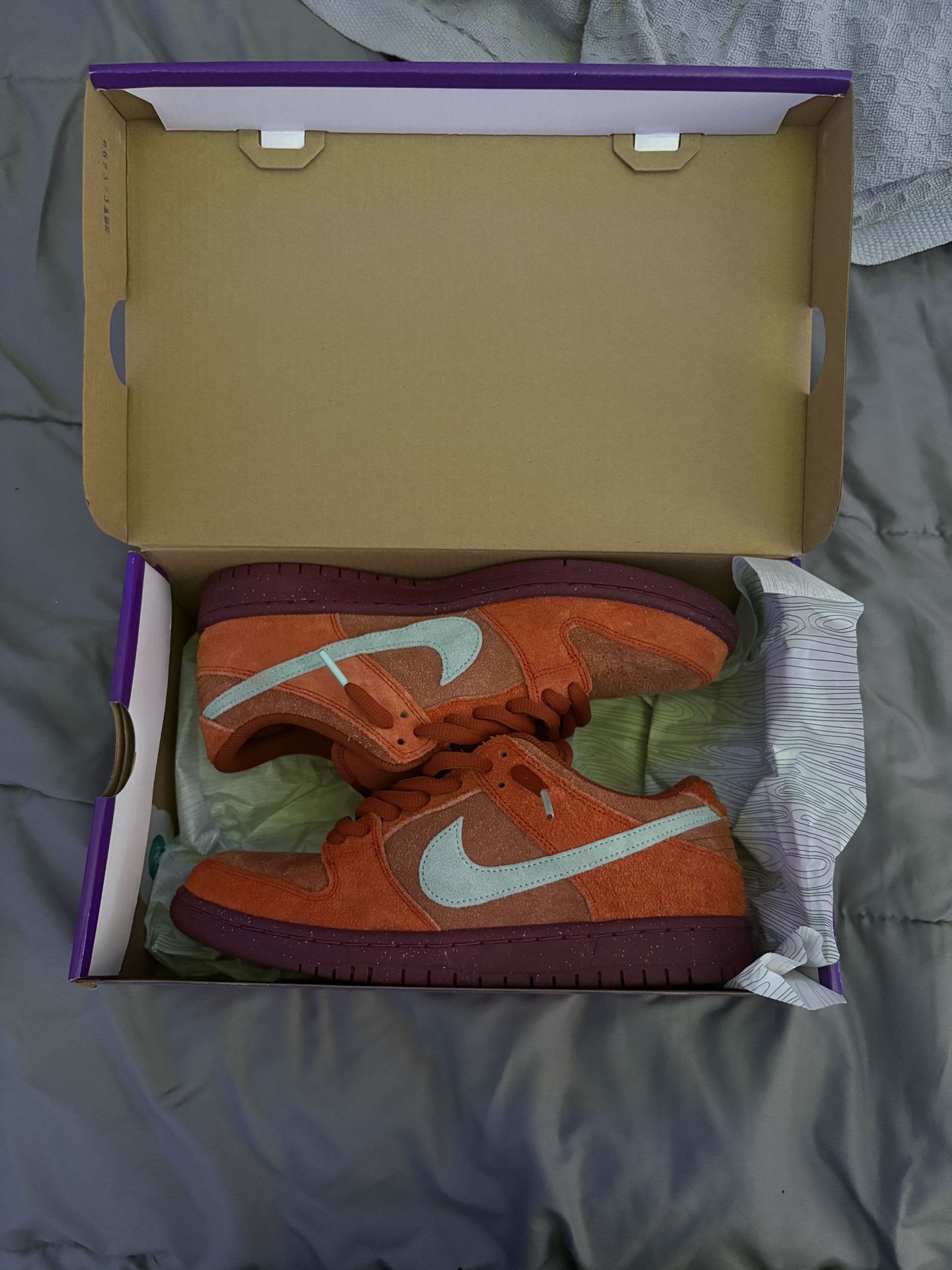 Nike dunk SB "Mystic red rosewood". DM for more pics (willing to negotiate/trade)
