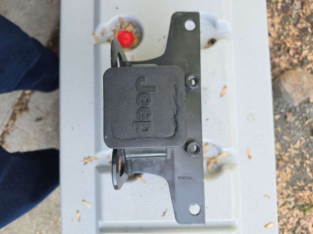 Jeep OEM Trailer Hitch Receiver – Heavy Duty – 2" Receiver