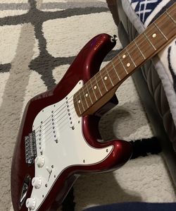 Fender Standard Stratocaster 2011  !!!