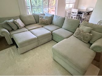 Large sectional and pull out bed for sale!