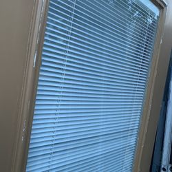 Double Glass Doors With Blinds (72 X 80)