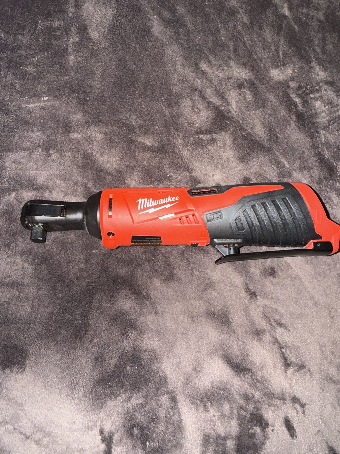 Milwaukee 2457-20 M12 12-Volt Lithium-Ion Cordless 3/8 in. Ratchet (Tool-Only)