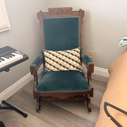 Vintage rocking chair