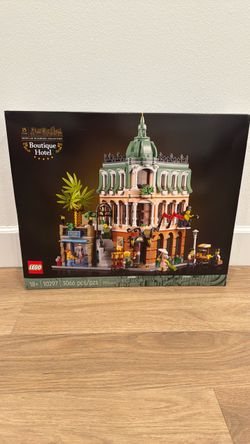 LEGO Boutique Hotel 10297