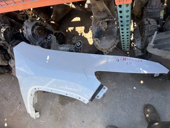 2016 Jeep Cherokee Passenger Right Side Fender