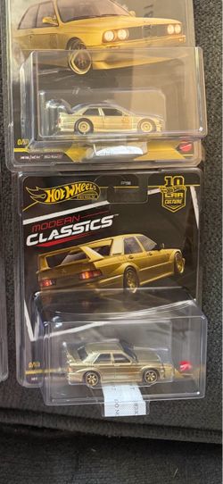 Mercedes gold chase
