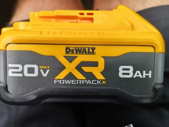 DeWalt 20 volt XR power pack 8ah