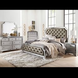 Queen Bedroom Set