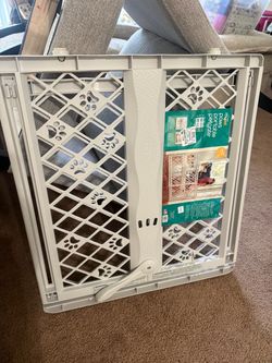 Pet gate