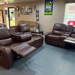 New 2pc Reclining Sofa & Loveseat Set