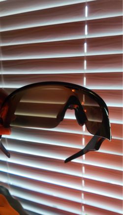 NEW! Oakley Meta Vanguard -Blck/Gold
