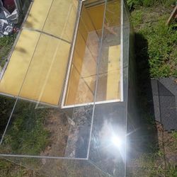 82 Gallon Acrylic Tank with Padded Aluminum Road Case