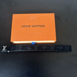 Lv Braclet