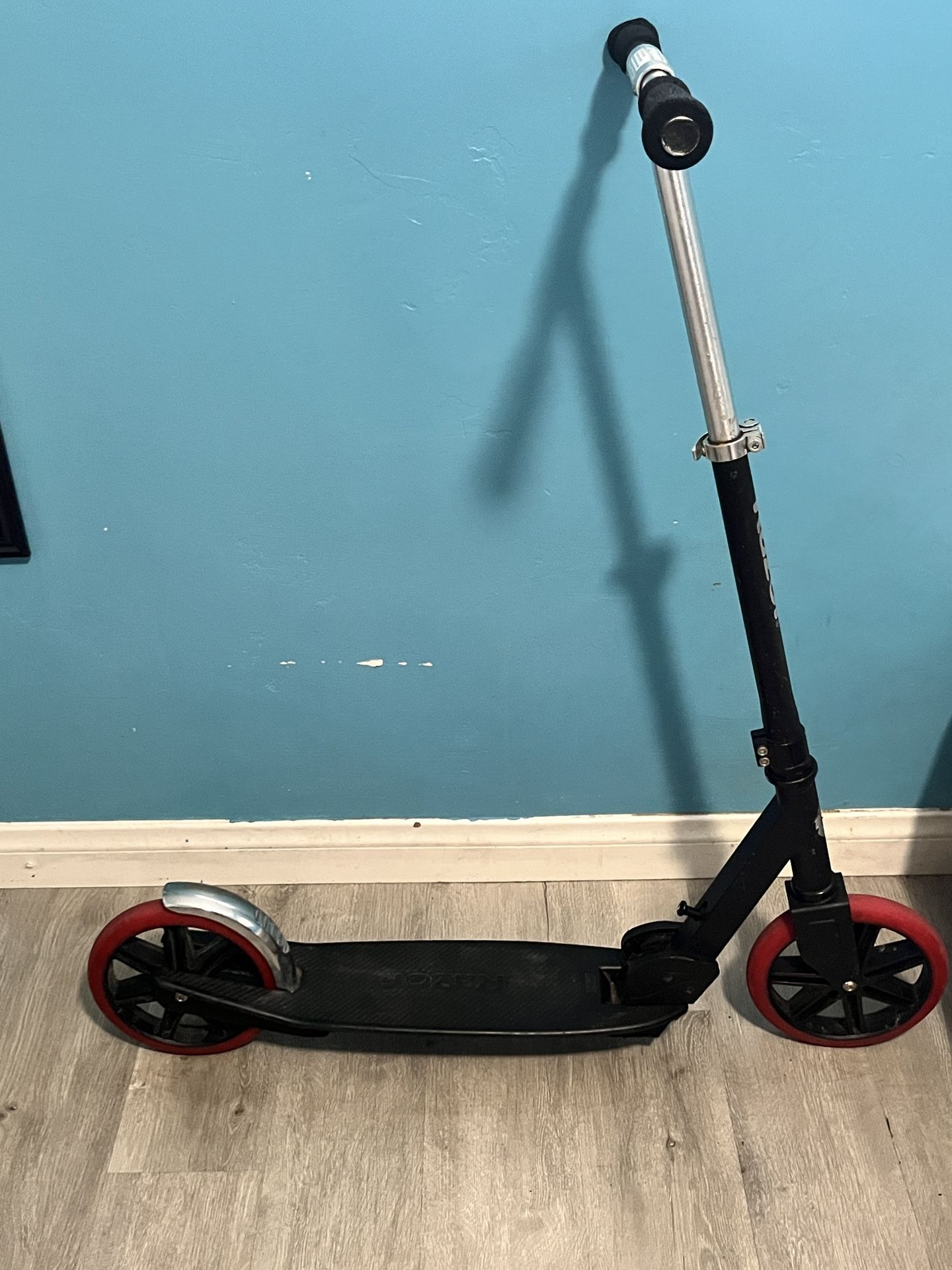 Razor Carbon Lux Kick Scooter - Red/Black, Spoked Large Wheels, Folding Scooter for up to 220 lbs