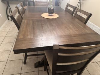 Formal dining set / Comedor formal