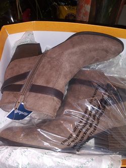 Brown boots size 8.5