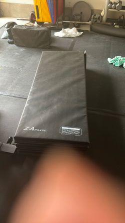 Black Gym Mat