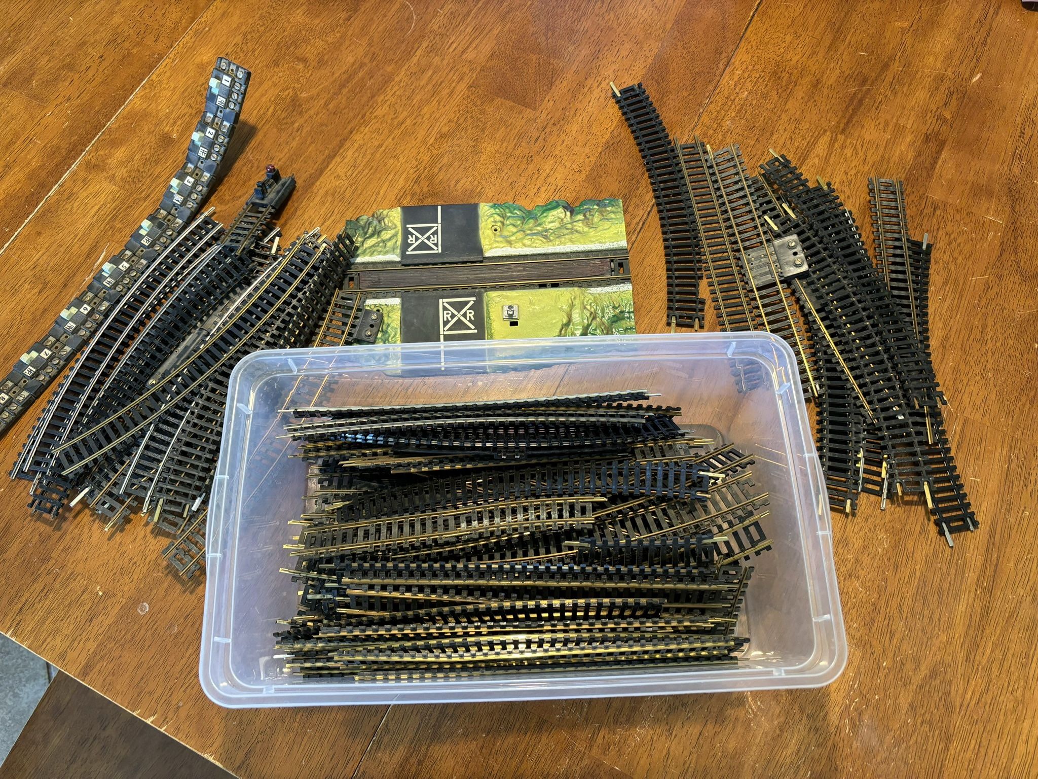 HO Size Rail Train  Track