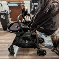 Nuna Triv stroller