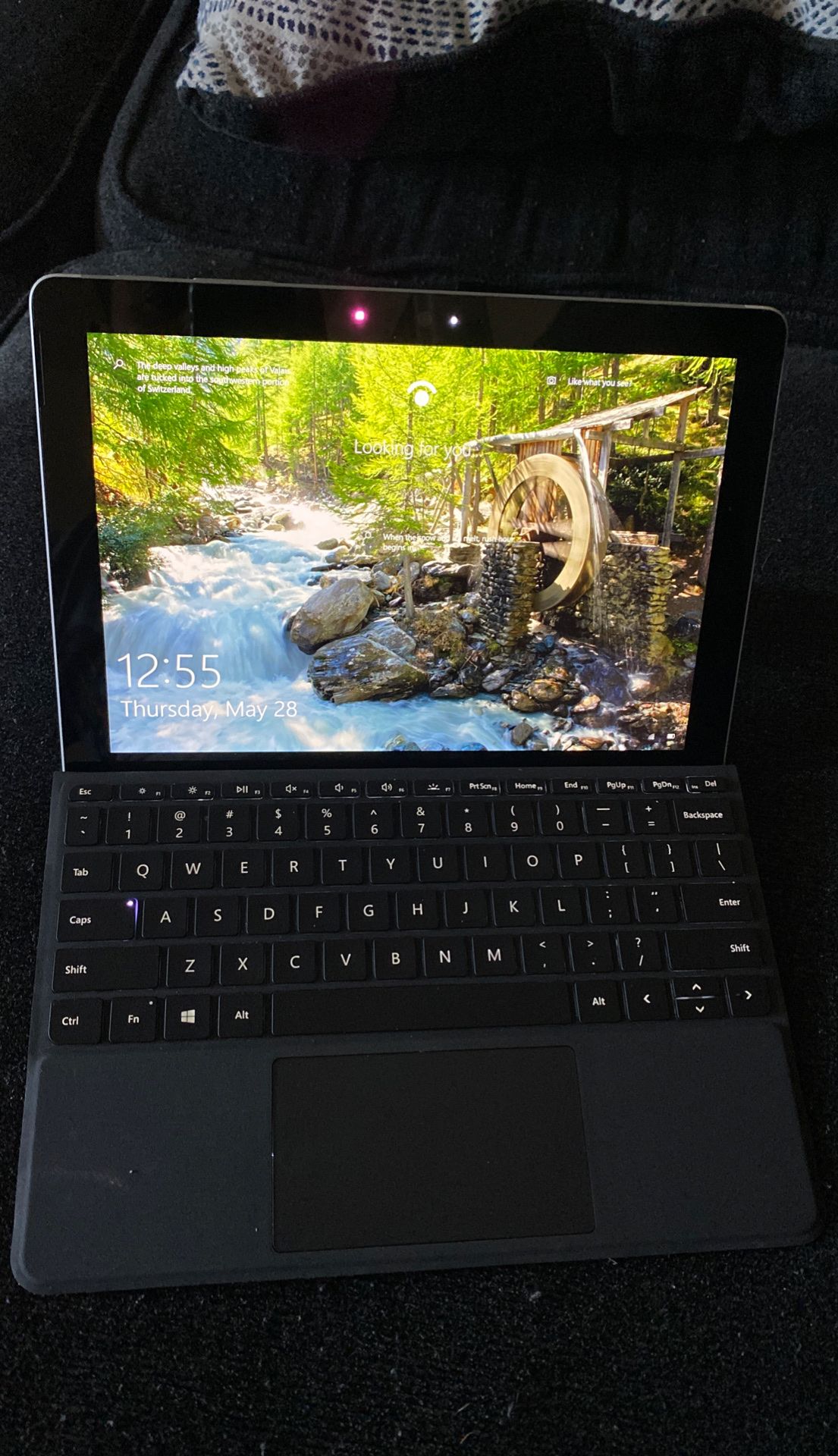 Microsoft Surface go 8gb Tablet / Laptop