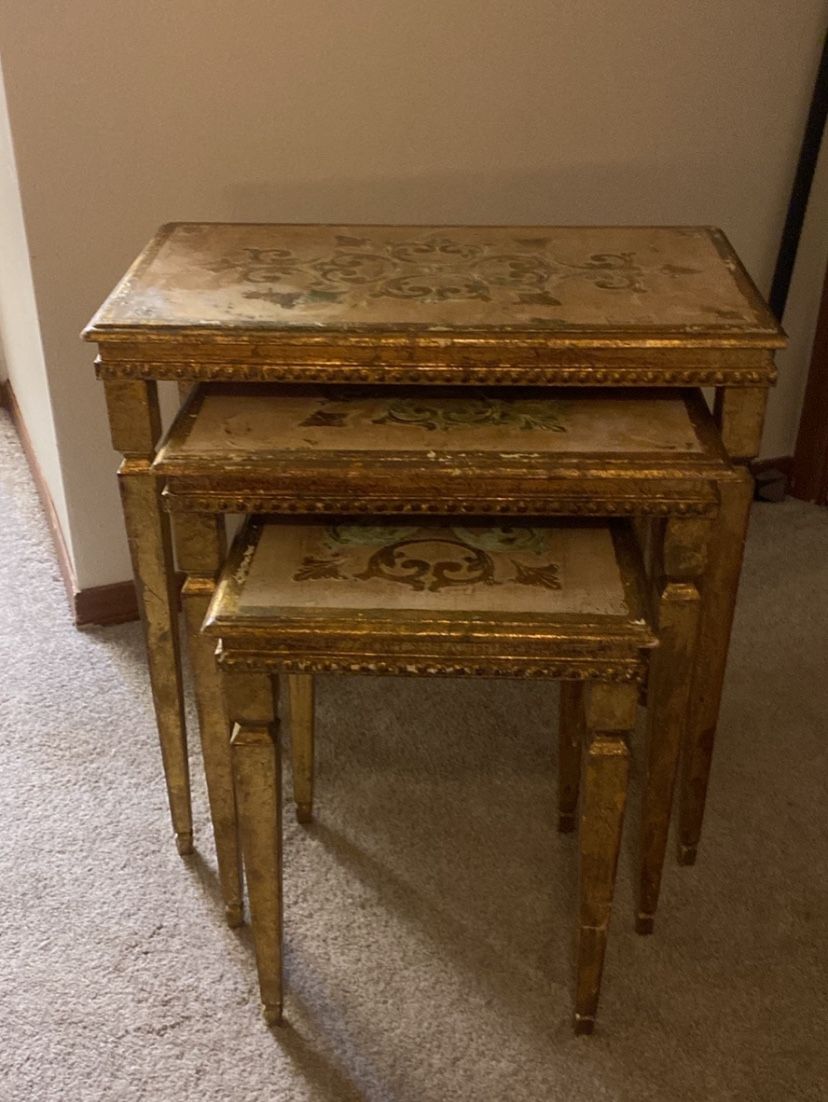 Vintage Mid Century Florentine Gilt Wood Nesting Tables