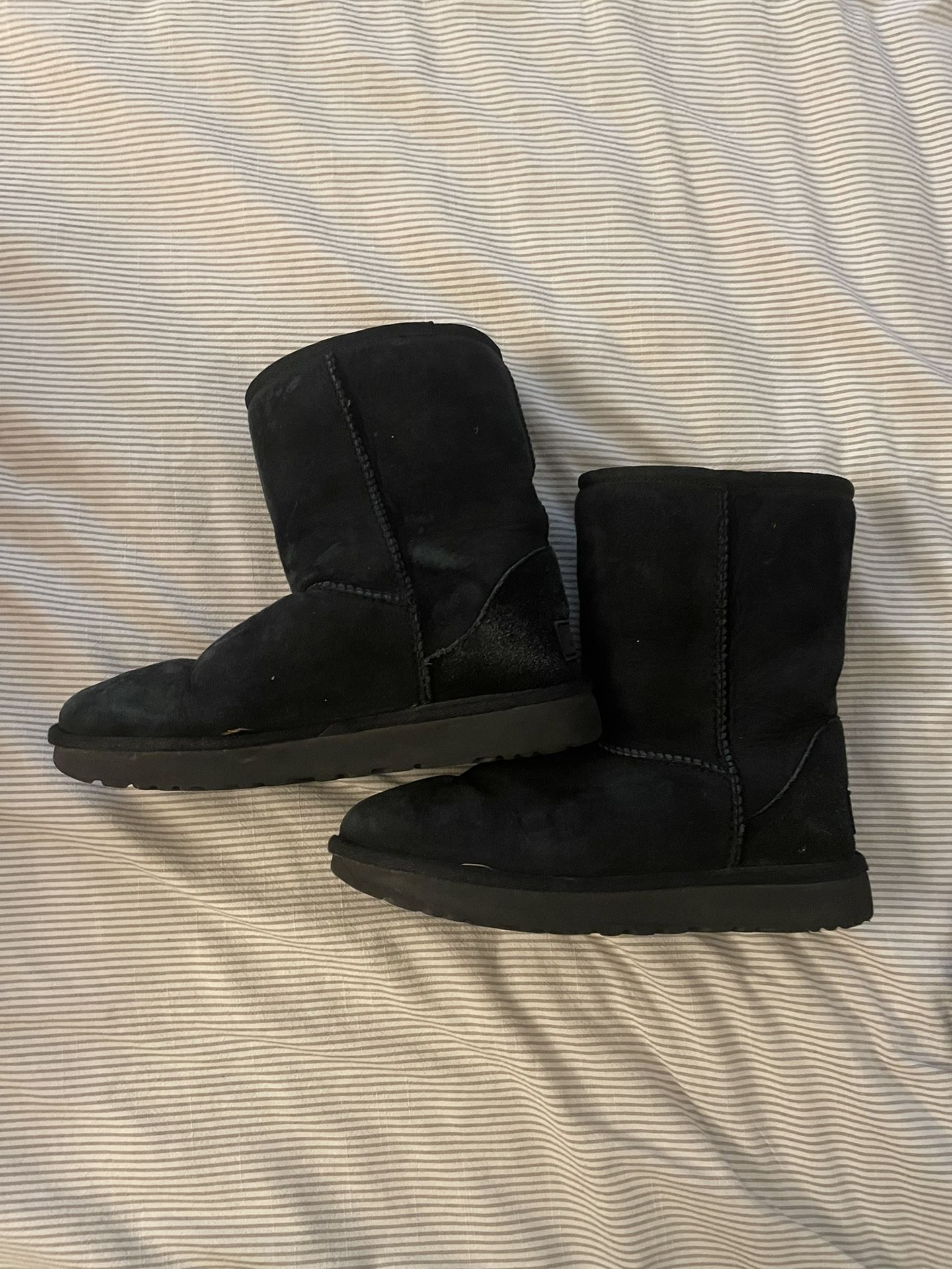 UGG Classic Short Leather Waterproof Black Fur Boots Womens Size 6