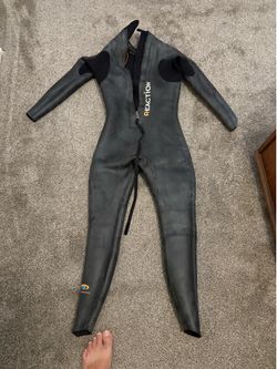 Blue Seventy Reaction triathlon wetsuit size ML