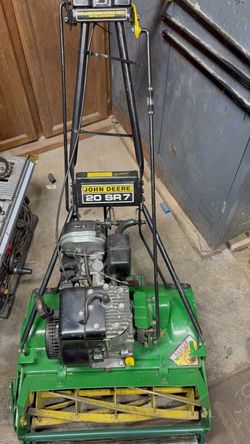 John Deere 20 SR7 Reel Mower