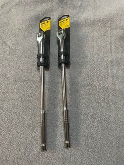 NEW PAIR OF 1/2 " BREAKER BARS STANLEY