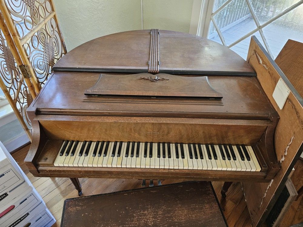 Original 1937 Wurltzer Butterfly Grand Piano