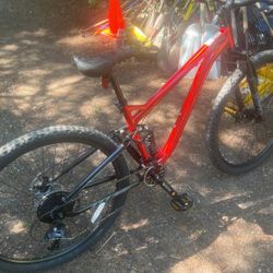 Hyper explore full suspension