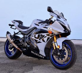 2022 Suzuki GSXR1000