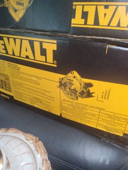 DeWalt light weight circular saw