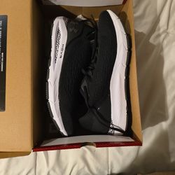  Brand New Under Armour Hover Sonic 3 Size 12