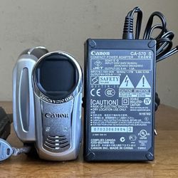 Canon DC220 DVD/RW 35x Optical Zoom Ultra Slim Video Handycam Camcorder Silver