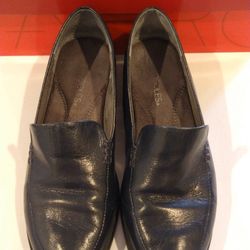 Aerosoles Women's Dark Blue Wish List Leather Loafers-7M