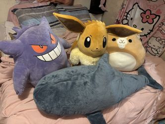 Huge stuffed animal bundle
