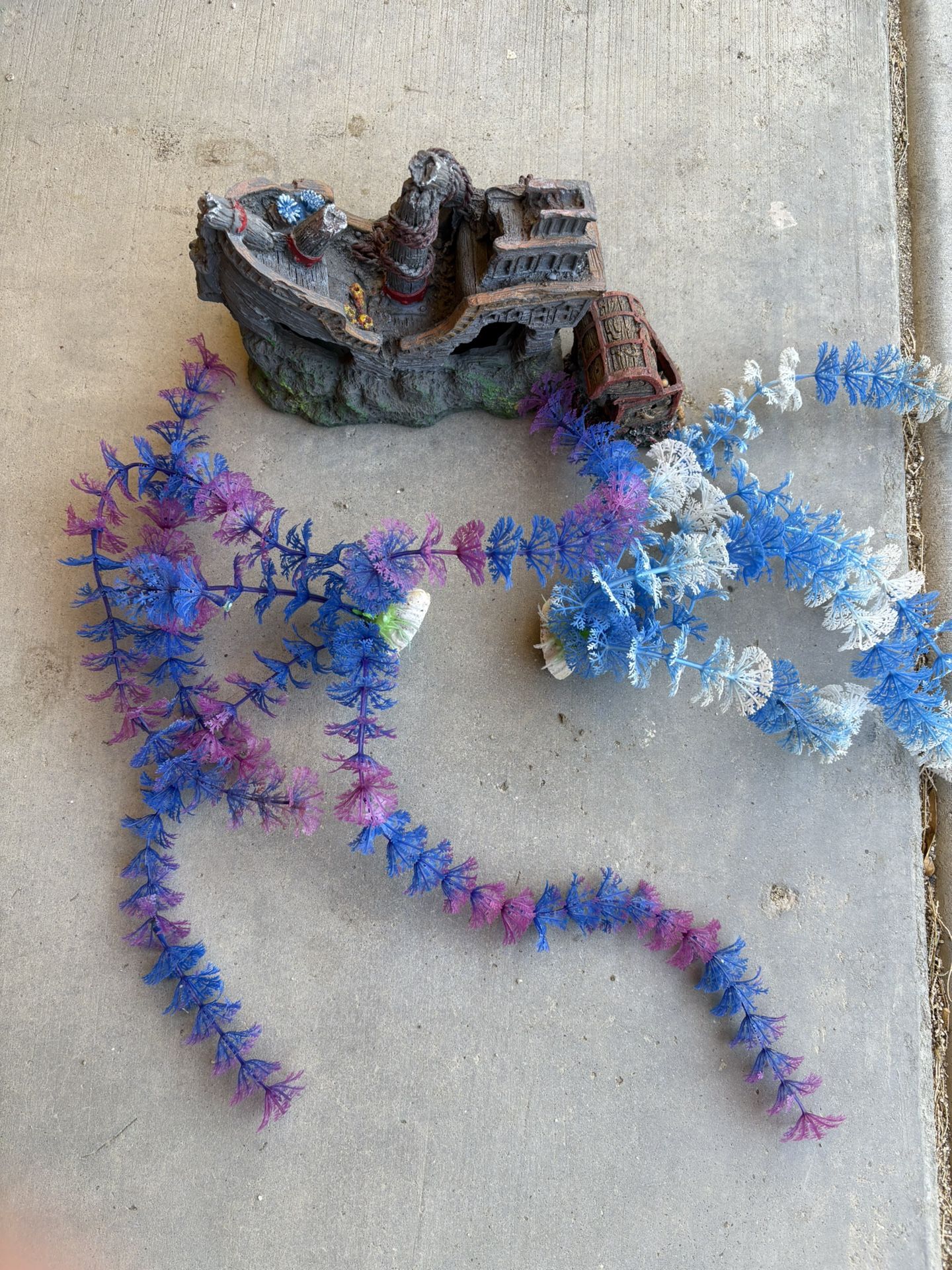 Fish Tank Decor