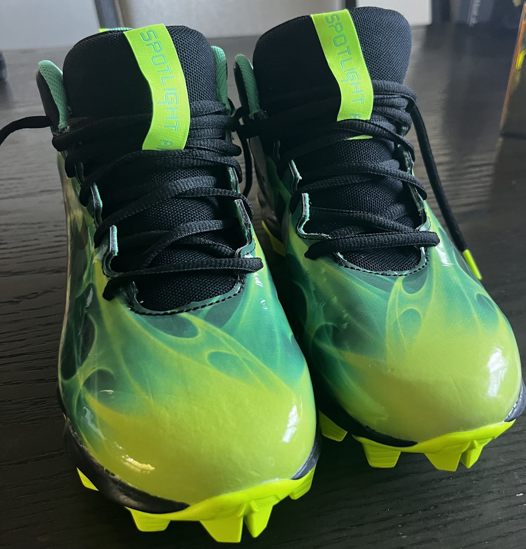 Brand new Under Armour Spotlight AF Cleats