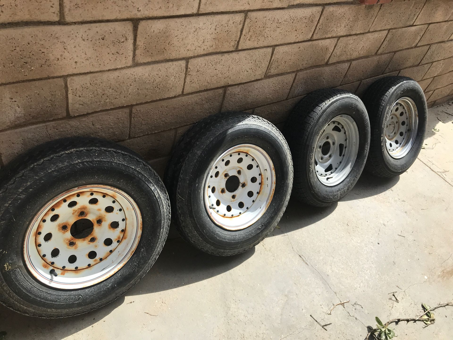 Trailer wheels/tires