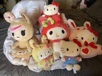 Hello Kitty Plushie 