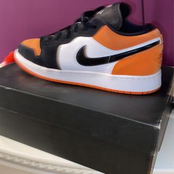 Jordan low 1s