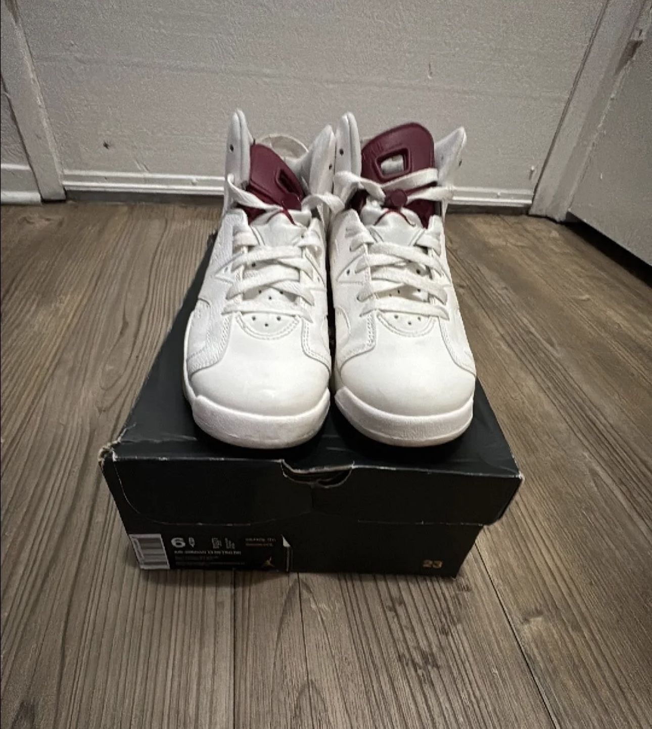 6.5Y JORDAN 6 MAROON